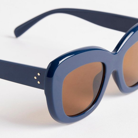 Torrid Oversized Cateye Sunglasses - Picture 2 of 7